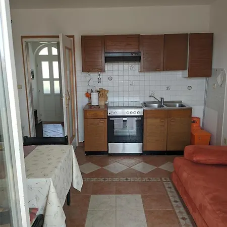 Triton Guest house 3*