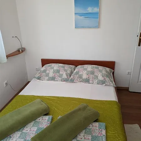 Triton Guest house Vinkuran