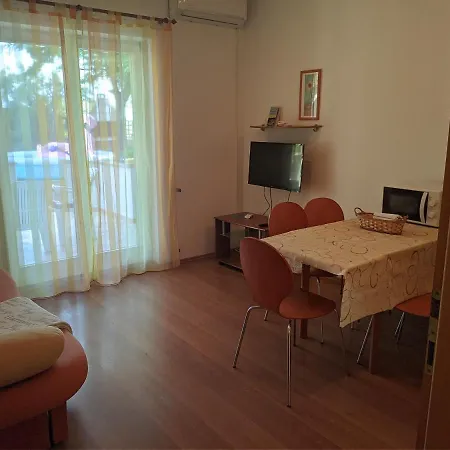 Guest house Triton 3*