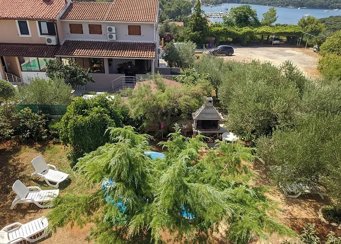 게스트하우스 Triton 빈쿠란