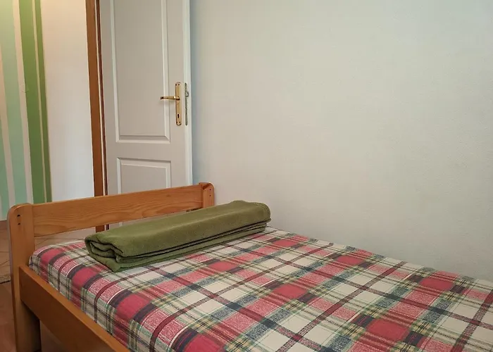 ゲストハウス Triton