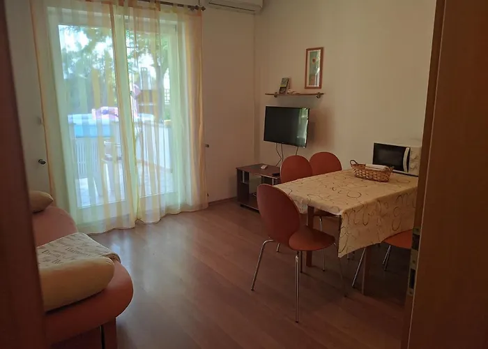 ゲストハウス Triton 3*