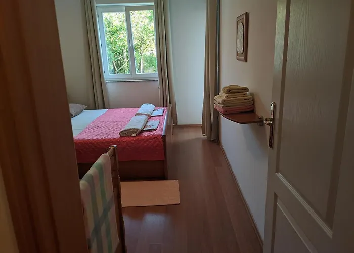 게스트하우스 Triton 3*