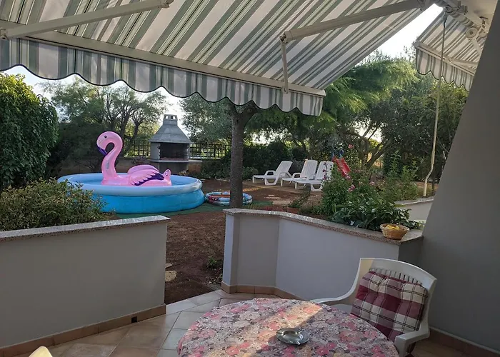 ゲストハウス Triton 3*